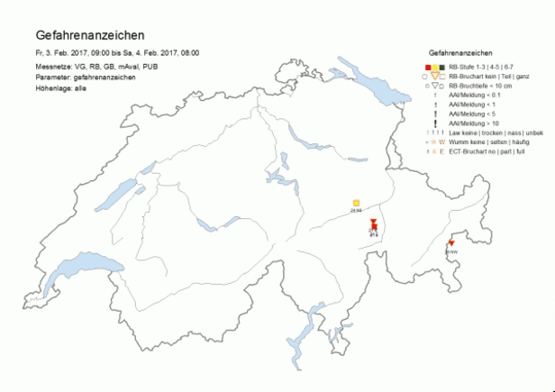 Abb. 9: Täglich gemeldete Gefahrenanzeichen in dieser Wochenberichtsperiode. Rote Dreiecke und Quadrate sind instabile Rutschblöcke, rote „ECT“ instabile ECT-Stabilitätstests. Ausrufezeichen bedeuten Lawinen (blau=trocken, rot=nass). Rote „WUMM“ beuten viele Wummgeräusche, die kleinen grauen „WUMM“ besagen, dass auf einer Begehung keine Wummgeräusche wahrgenommen wurden.