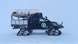 L'Hilux dans le Whiteout. (Photo : Sergi Gonzàlez-Herrero/SLF)