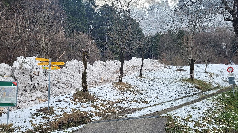 Viel Neuschnee und Wind, im Norden grosse Lawinengefahr