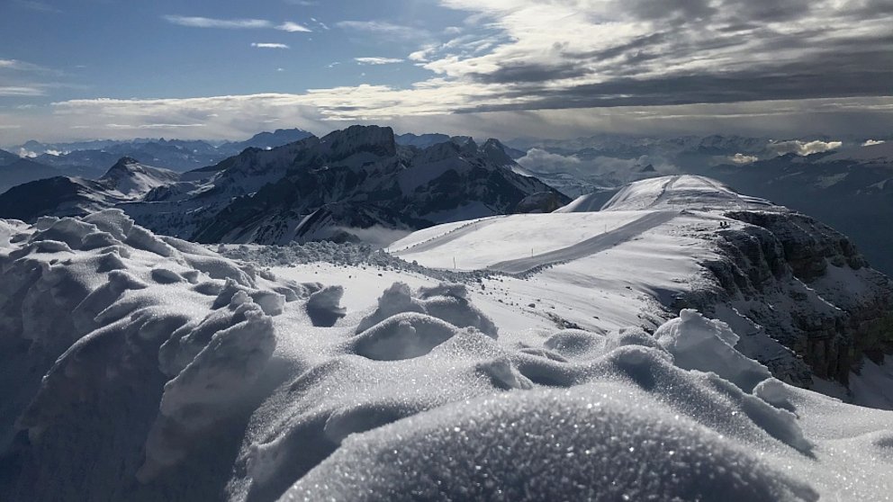Fin brutale de la saison de ski en raison de la pandémie de coronavirus