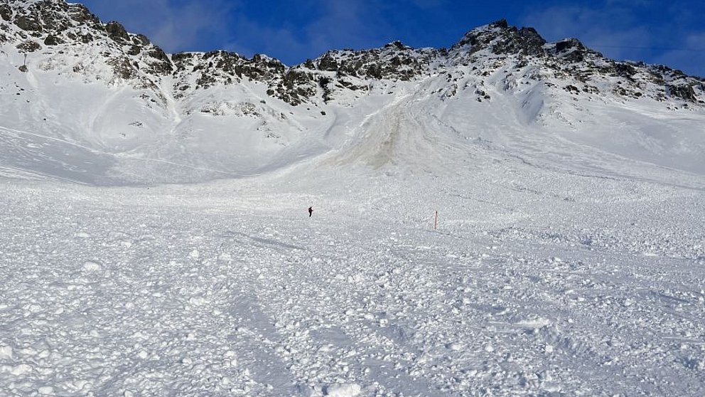 Der Frühling lässt auf sich warten. Viel Neuschnee im Norden und in Graubünden.