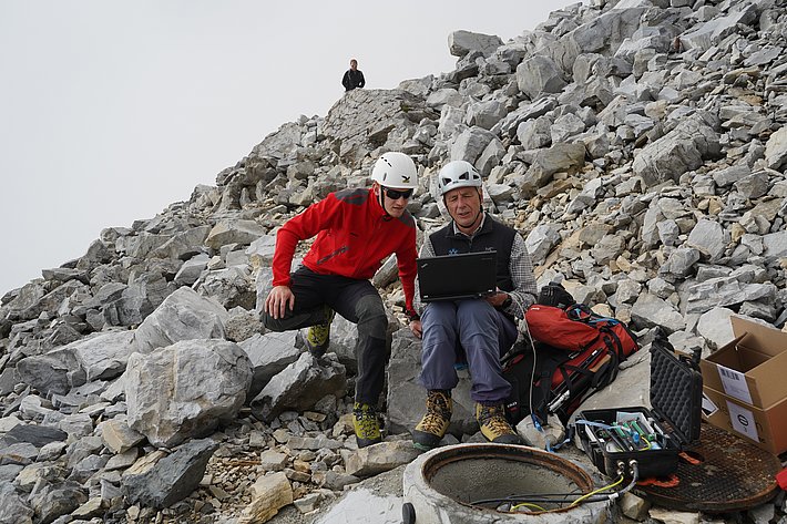 Elektroniker am Werk: Wisse Schijen, Randa (VS), 2018; Foto: Marcia Phillips, SLF 