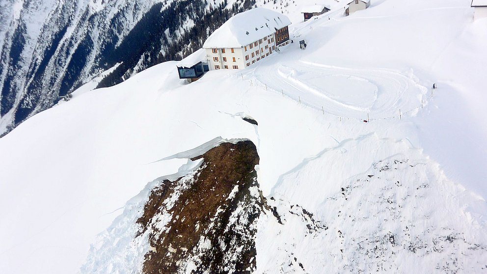 Beaucoup de soleil, un peu de neige fraîche et prédominance de bonnes conditions avalancheuses
