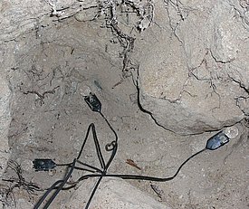 Site near Saillon (canton of Valais): sensors installed at a depth of 2 metres to measure water availability in the soil.