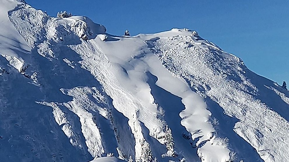 Langersehntes Winter-Comeback mit kritischer Lawinensituation