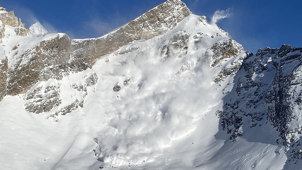 Un superbe cadeau de Noël - beaucoup de neige fraîche à l'ouest et au nord ...