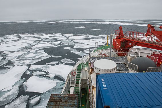 Die Expedition erreicht die Eiskante in der Laptev-See (Foto: AWI / Esther Horvath, CC-BY 4.0) 