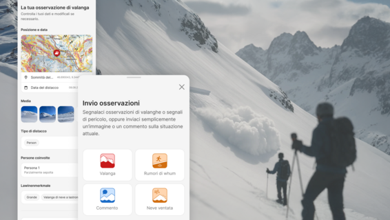 Due persone con bastoncini da sci camminano su un sentiero di montagna coperto di neve. Una persona è sfocata in primo piano, mentre l'altra è nitida più lontano. Sullo sfondo si vedono montagne innevate e un cielo nuvoloso. Sul lato sinistro dell'immagine sono sovrapposti elementi di interfaccia utente semi-trasparenti con mappe, campi di testo e icone relative all'osservazione delle valanghe e alla segnalazione di valanghe, rumori sordi, commenti e neve trasportata dal vento.