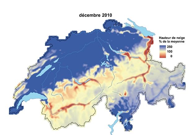 Figures 1 et 2: Hauteurs de neige comparées aux moyennes pluriannuelles en novembre 2010 (en haut) et en décembre 2010 (en bas).