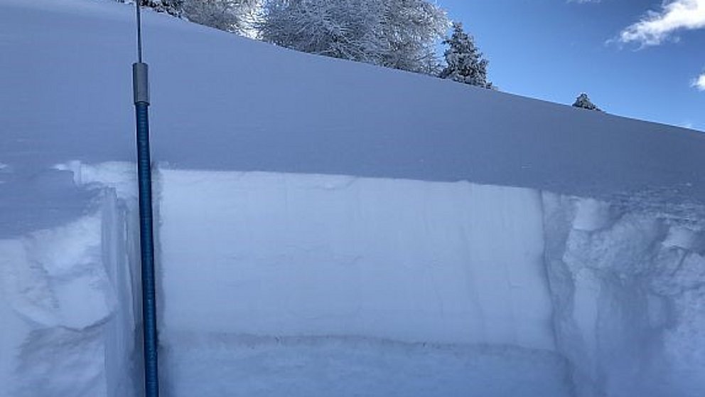 Dans le nord jusqu’à 2 m de neige fraîche, temps très froid avec de la bise, puis ensoleillé et moins froid
