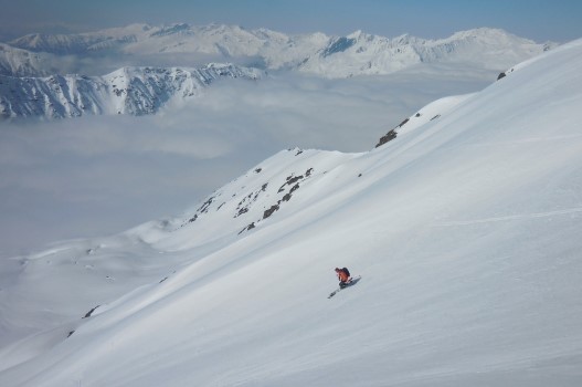 Im Süden grosse Lawinengefahr, dann mit viel Sonne zunehmend Frühjahrsverhältnisse