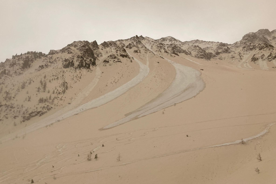 Menü 1: Triebschnee mit Südföhn & Menü 2: Nassschnee mit Saharastaub